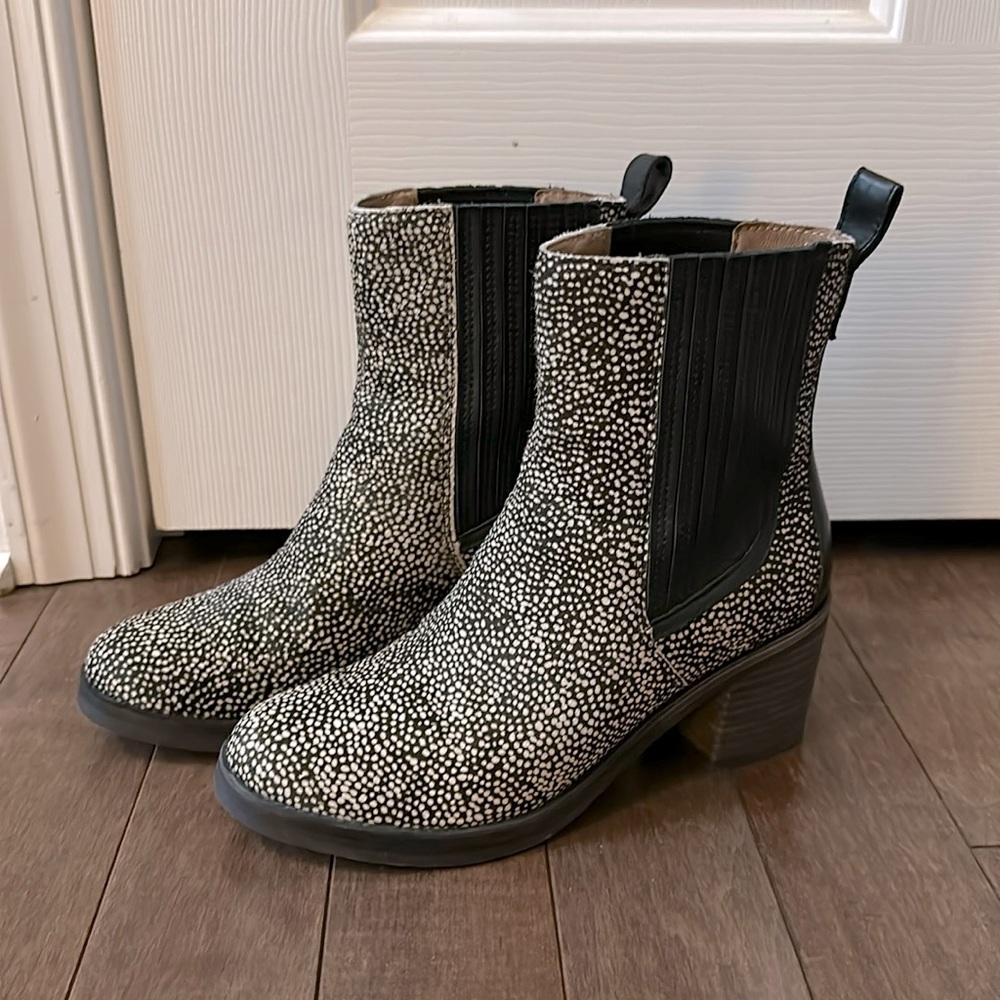 UGG Camden Exotic Uggs Women’s 6.5